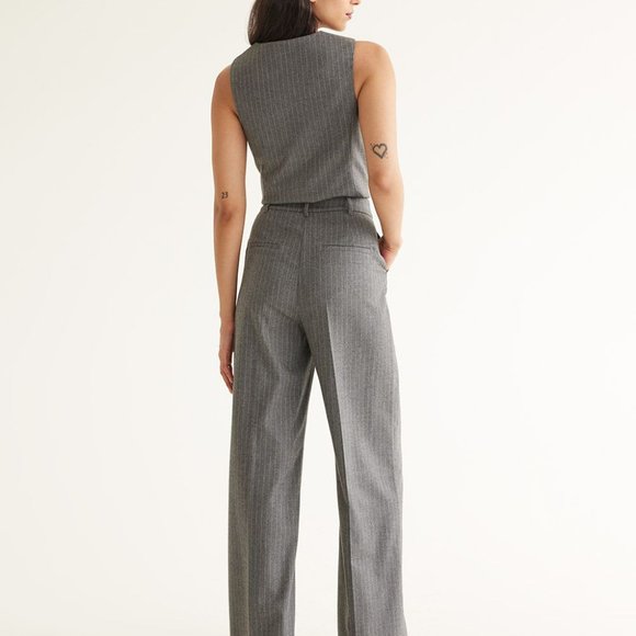Reitmans Grey Wide Leg High Rise Pinstripe Pants - Picture 2 of 5